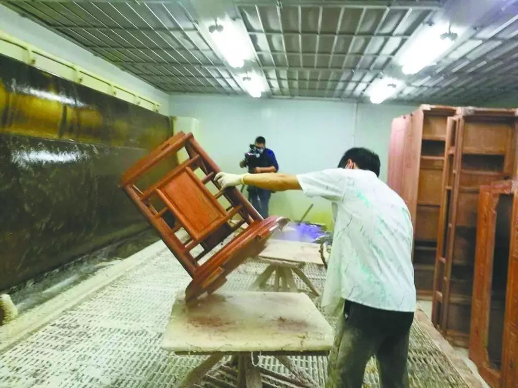 家具廠(chǎng)廢氣異味有哪些成分，該怎么處理？